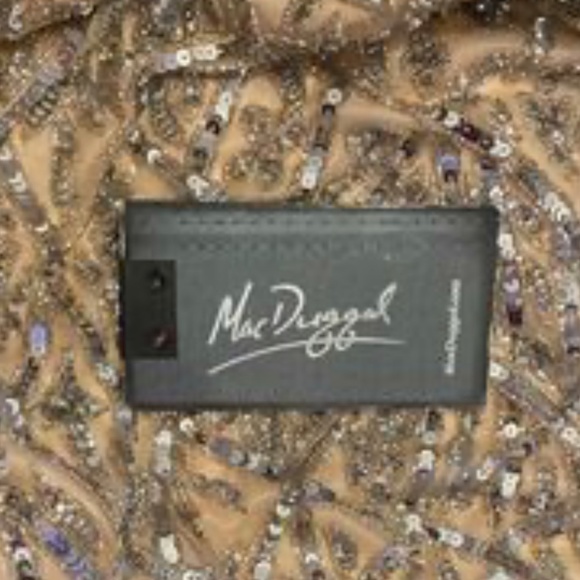 Beaded MacDuggal Size 8 dress - Picture 10 of 10